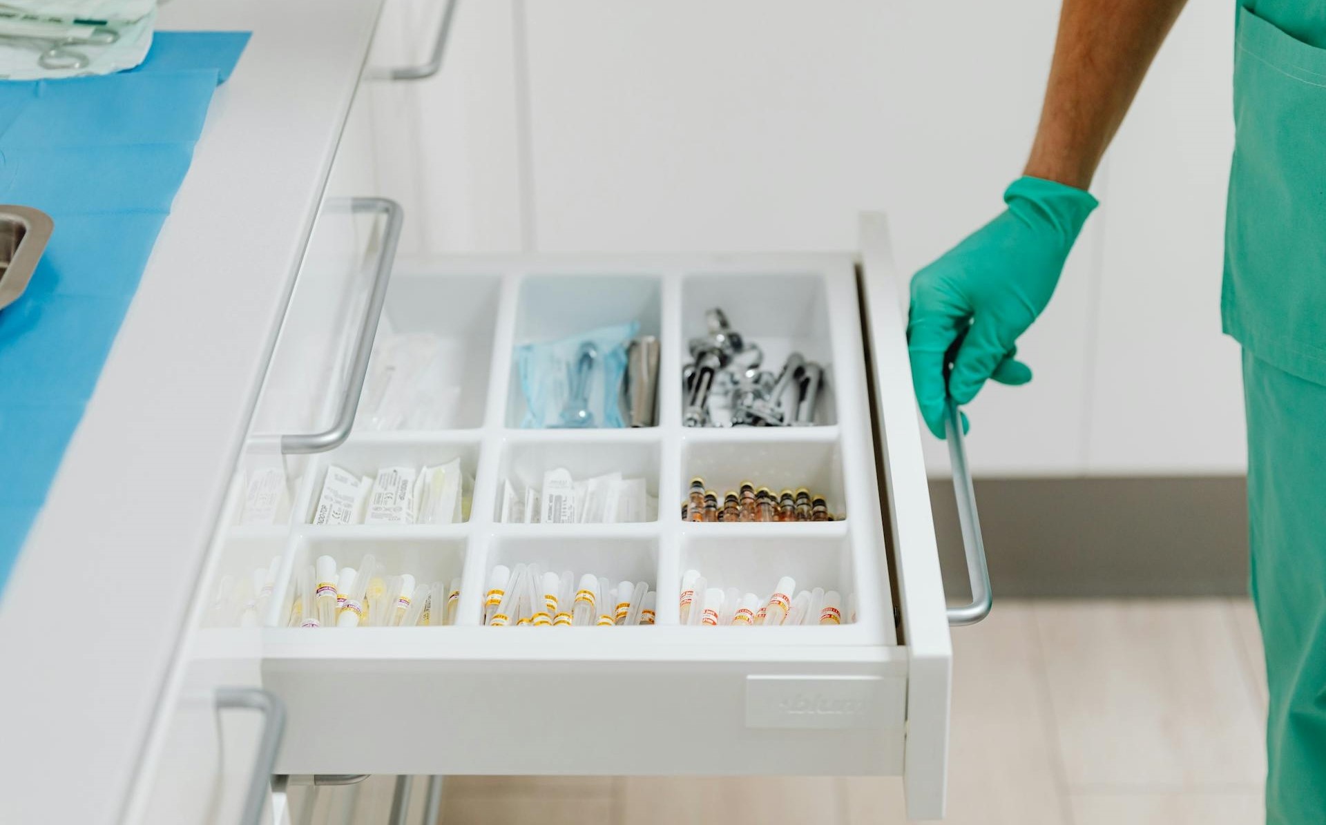 Material de Curación y Suministros Hospitalarios